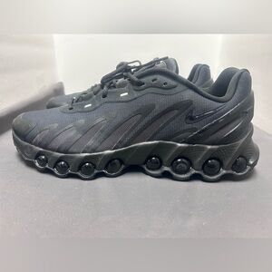 Nike Air Max DN8  Black/Anthracite Black,Mens US Size 12. FQ7860 002.